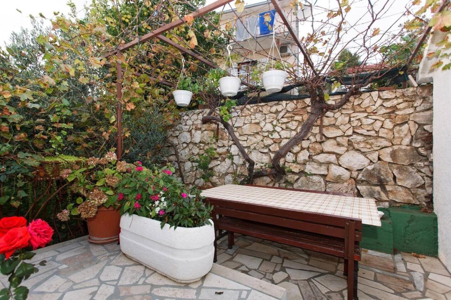 סגט ווראנייצה Apartments Zeljko מראה חיצוני תמונה